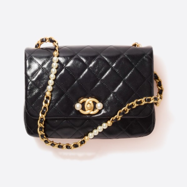 Chanel Small Flap Bag in Calfskin Imitation Pearl Gold Metal Black AS3001B07281 94305