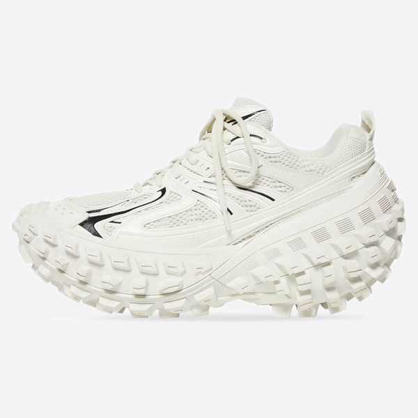 Balenciaga Defender Sneakers 685613W2RAA9110