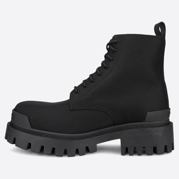 Valenciaga Strike Boots 624548W2AI01000