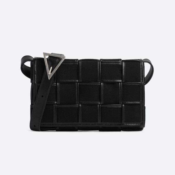 Bottega Veneta Cassette Medium Crossbody Bag, Black, 741451VMBN38803
