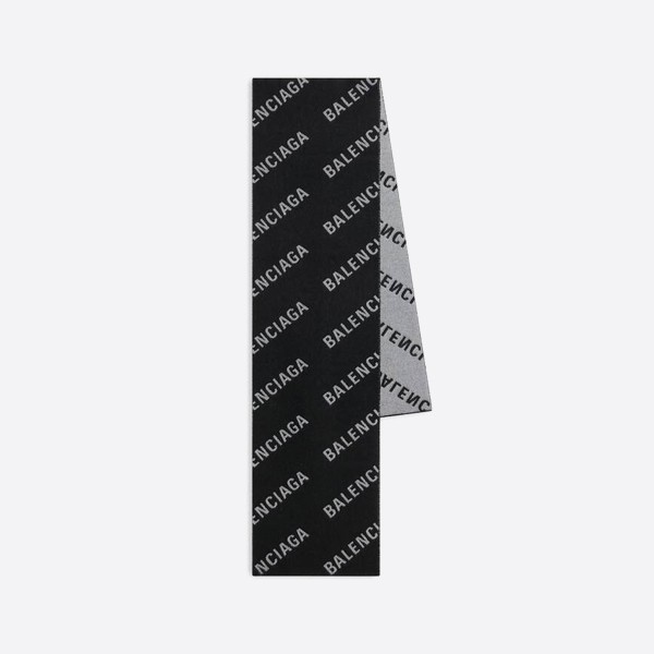 All-Over Logo Macro Scarf in Black 673133420B81077