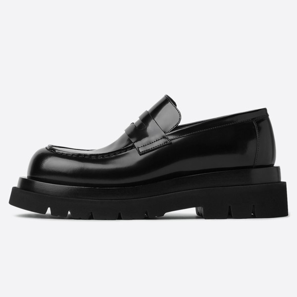 Rug Loafers in Black 763866V28R01000