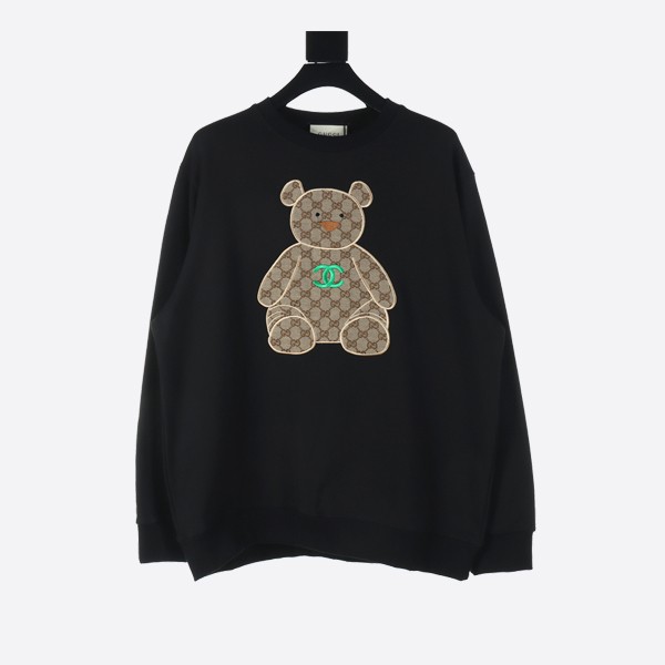 Gucci Bear Crewneck Sweatshirt in Black with Embroidered Chest