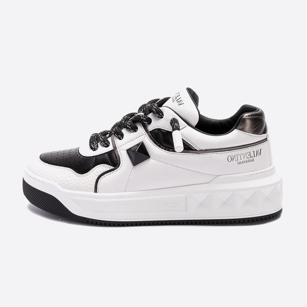 Valentino Outstud Valentino sports casual shoes 5Y2S0G37WRI6S0