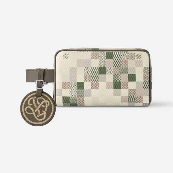 Louis Vuitton Locker Dopp Kit D16 N00112