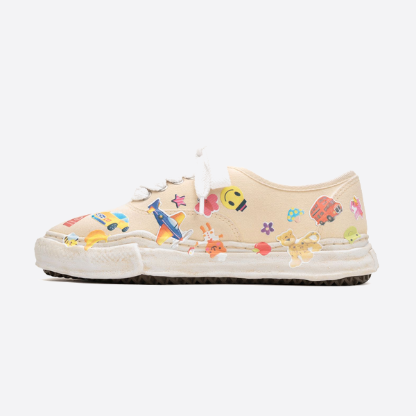 Mihara Yasuhiro Baker OG Sole Sticker Print Low Top Sneakers 27800841